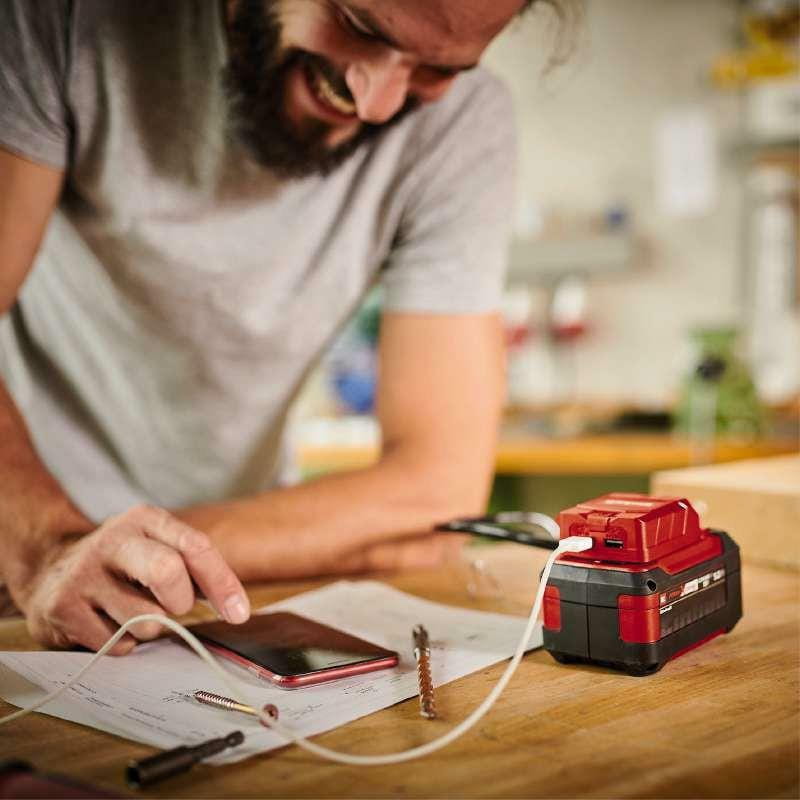 Зарядний пристрій-адаптер Einhell TE-CP 18 Li USB - Solo (4514120)