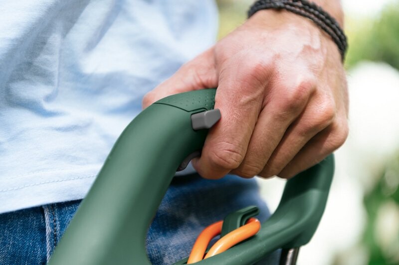 Тример Bosch EasyGrassCut 26 (06008C1J01)