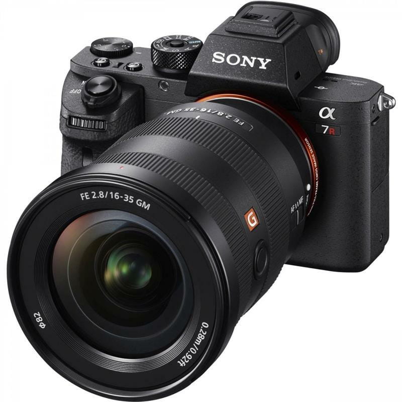 Объектив Sony 16-35mm f/2.8 GM NEX FF (SEL1635GM.SYX)