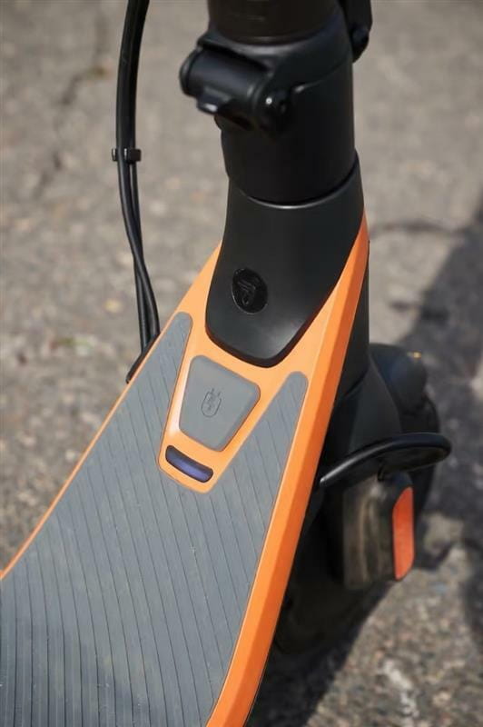 Электросамокат Segway Ninebot C2 Orange (AA.10.04.01.0013)