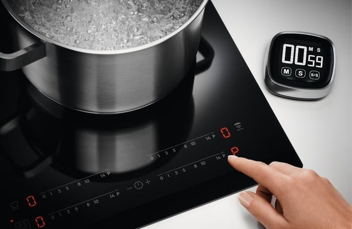 Варильна поверхня Electrolux CIV644