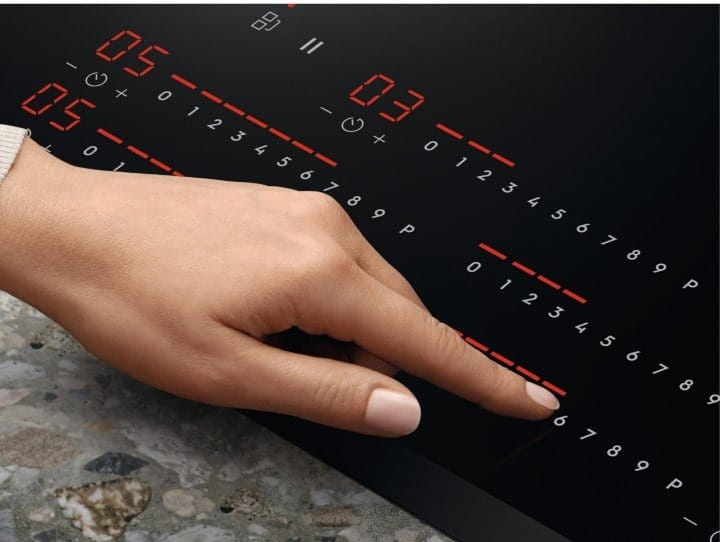 Варильна поверхня Electrolux EIV84550