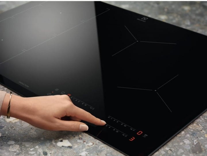 Варильна поверхня Electrolux EIV734