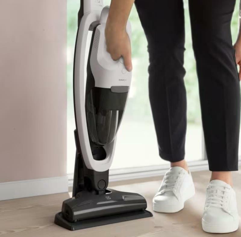 Аккумуляторный пылесос Electrolux ES31CB18SH