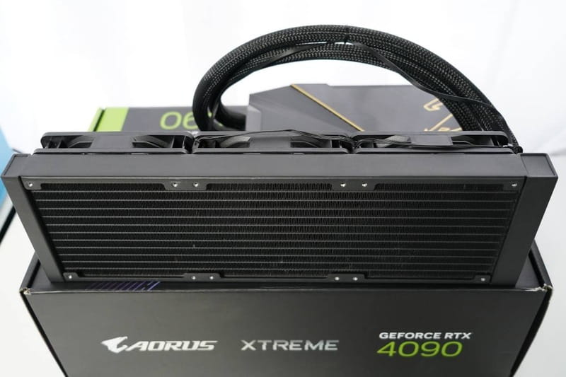 Видеокарта GF RTX 4090 24GB GDDR6X Aorus Xtreme Waterforce Gigabyte (GV-N4090AORUSX W-24GD)