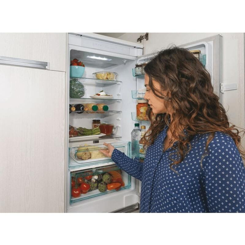 Встраиваемый холодильник Candy CBT5518EW