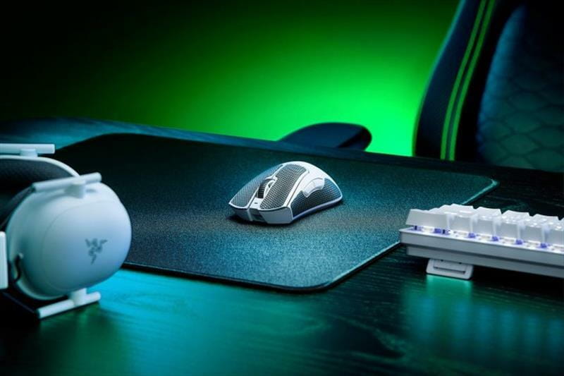 Мышь беспроводная Razer DeathAdder V3 Pro White (RZ01-04630200-R3G1)