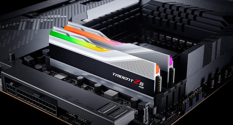 Модуль пам`ятi DDR5 2x16GB/6000 G.Skill Trident Z5 RGB Silver (F5-6000J3040F16GX2-TZ5RS)