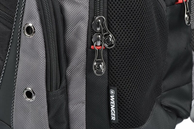Рюкзак для ноутбука Wenger Synergy Black/Gray (600635)