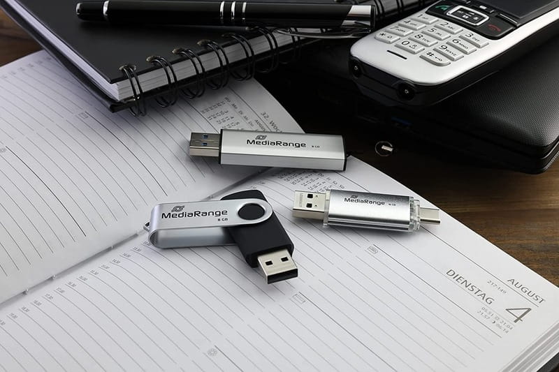Флеш-накопитель USB3.0 32GB Type-C MediaRange Silver (MR936)