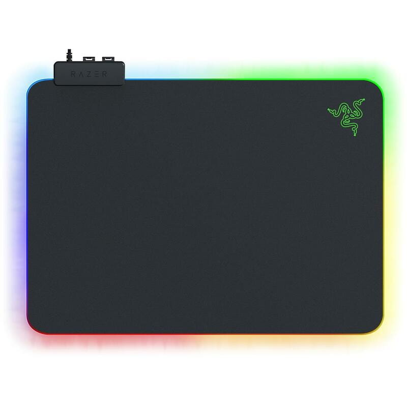 Игровая поверхность Razer Firefly V2 (RZ02-03020100-R3M1)