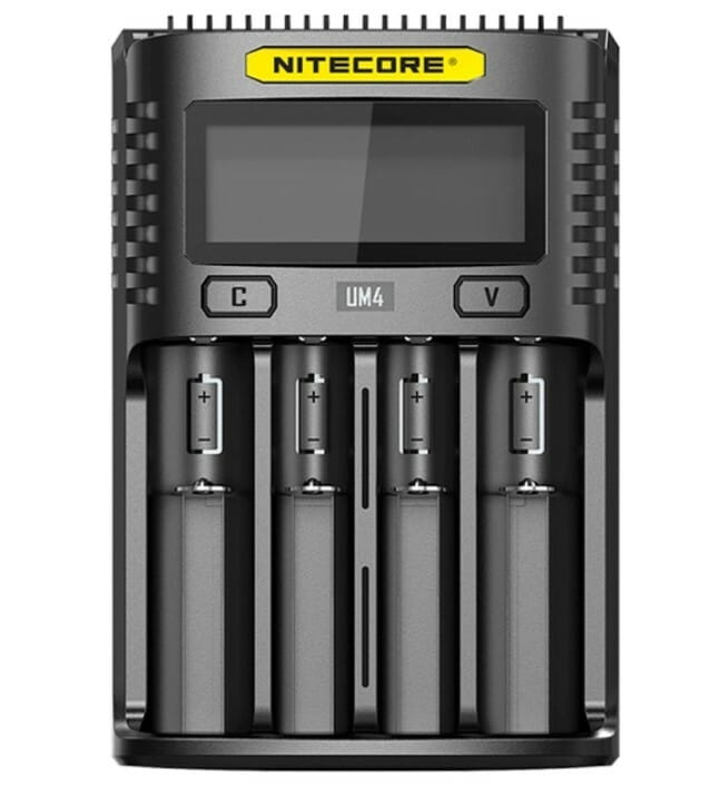 Заряднoe устройство Nitecore UM4