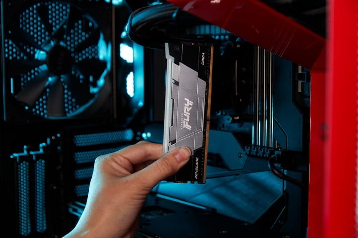 Модуль памяти DDR4 2x16GB/3600 Kingston Fury Renegade RGB (KF436C16RB12AK2/32)