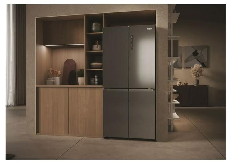 Холодильник Haier HCR3818ENMM