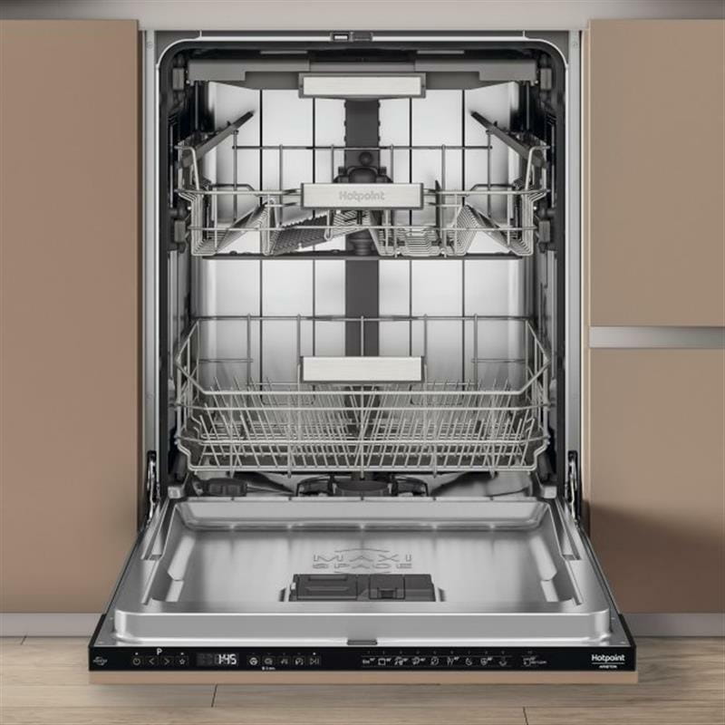 Встраиваемая посудомоечная машина Hotpoint-Ariston HM7 42 L