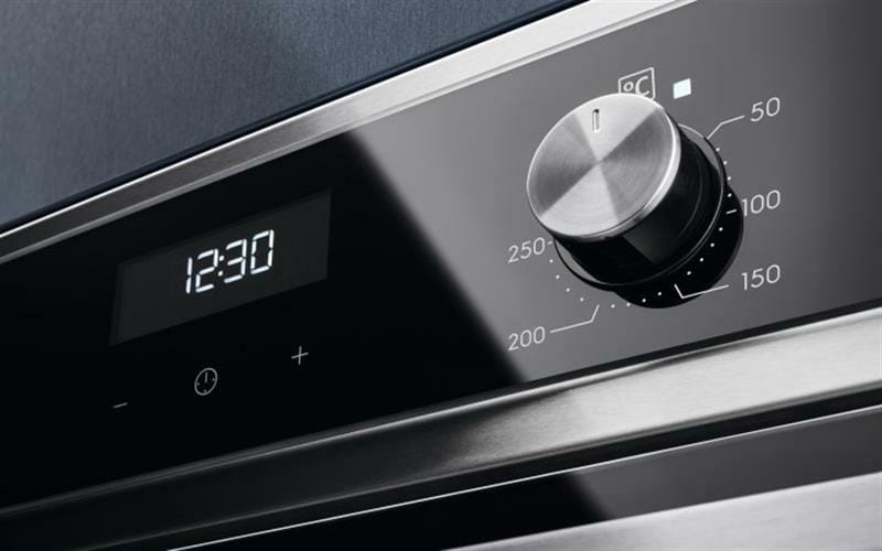 Духова шафа Electrolux EOF5C50BX