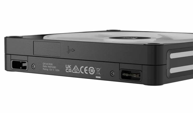 Вентилятор Corsair iCUE Link QX140 RGB PWM PC Fans Starter Kit with iCUE LINK System Hub (CO-9051004-WW)