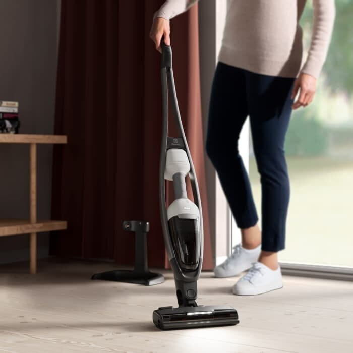 Аккумуляторный пылесос Electrolux ES62HB25UV