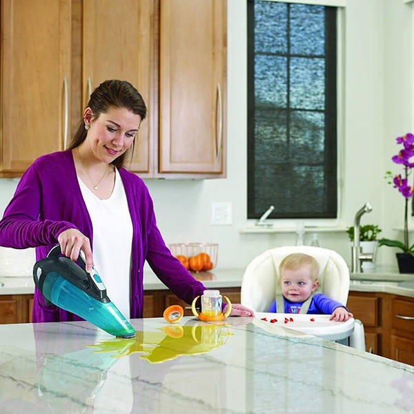 Акумуляторний пилосос Black&Decker WDA320J