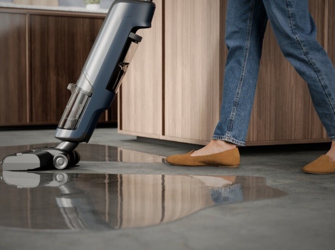 Аккумуляторный моющий пылесос Electrolux EW81U3DB