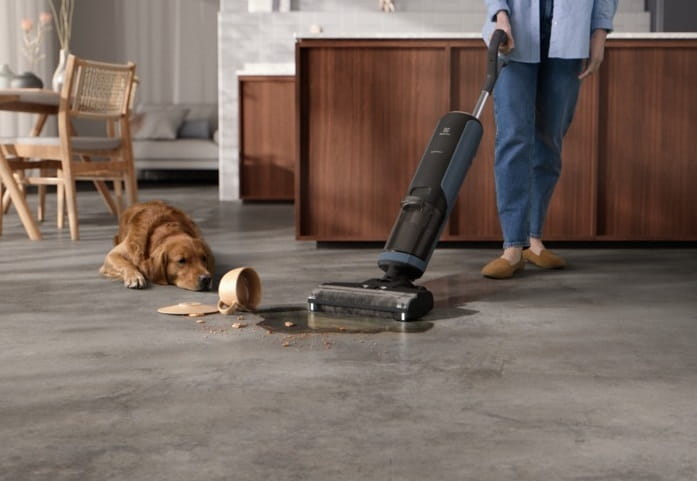 Акумуляторний миючий пилосос Electrolux EW81U3DB