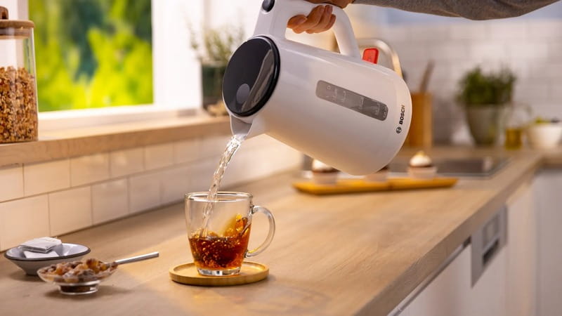 Электрочайник Bosch TWK1M121