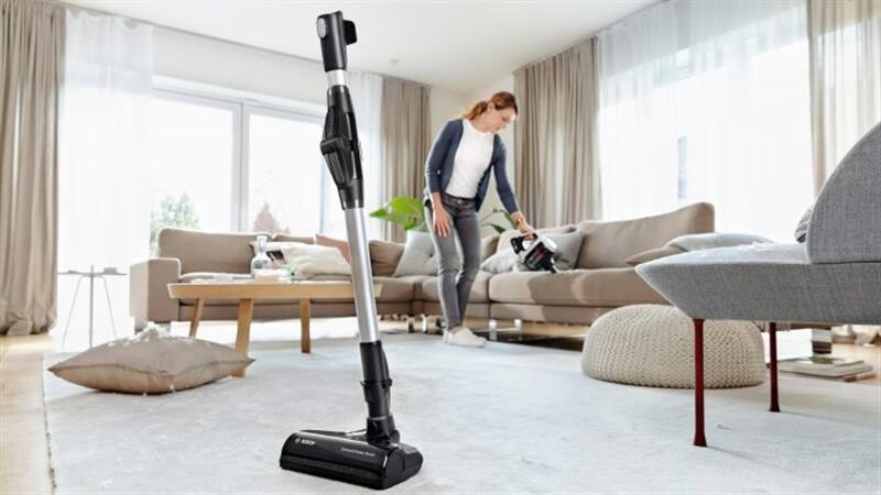 Аккумуляторный пылесос Bosch BBS711W