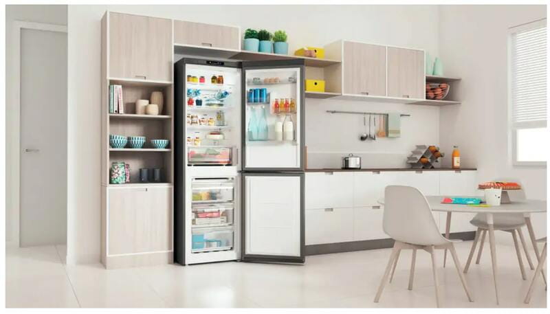 Холодильник Indesit INFC8 TI22X