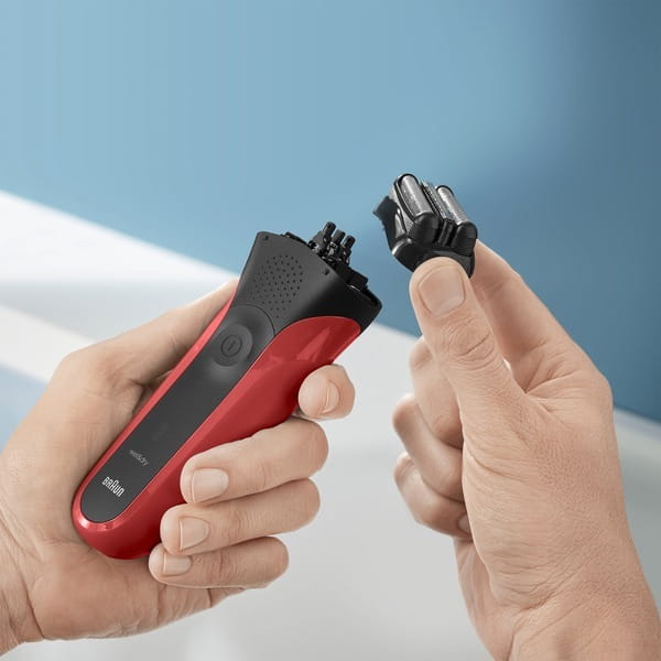 Электробритва Braun 300s-3 Red