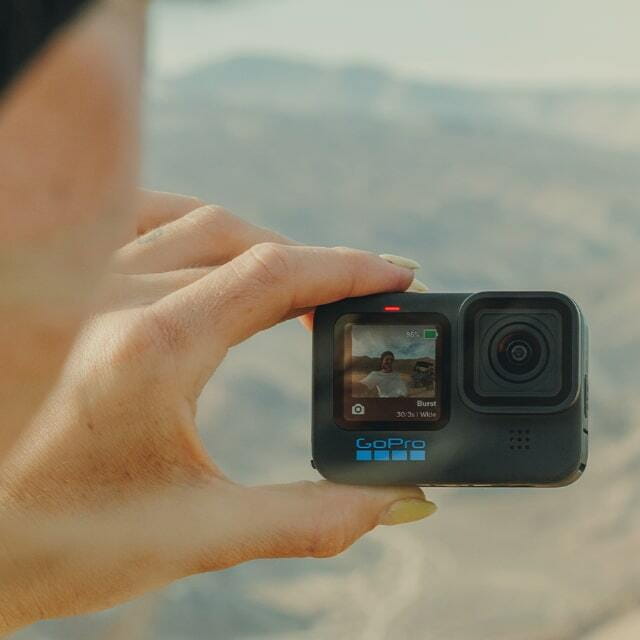 Экшн-камера GoPro Hero 11 Black (CHDHX-112-RW)