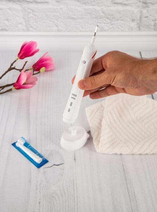 Зубная электрощетка Braun Oral-B Pro2 2000 D 501.513.2 SU Sensi Ultrathin