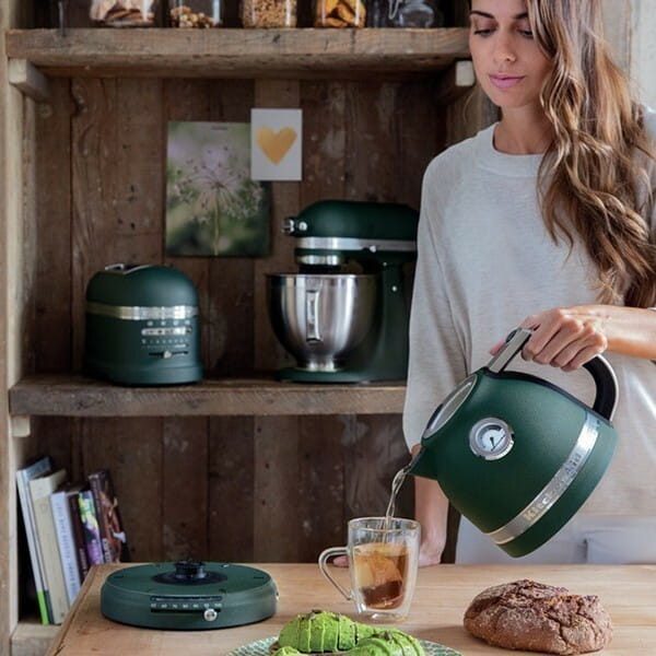 Электрочайник KitchenAid Artisan 5KEK1522EPP
