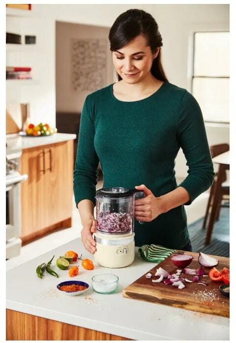 Кухонний мінікомбайн KitchenAid 5KFCB519EAC кремовий