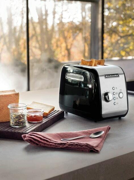Тостер KitchenAid 5KMT221EOB Black