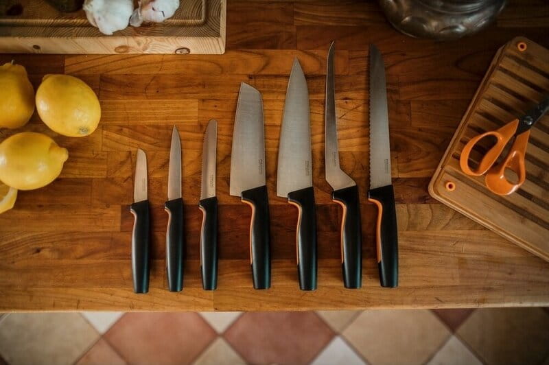 Нож Santoku Fiskars Functional Form 16 см (1057536)