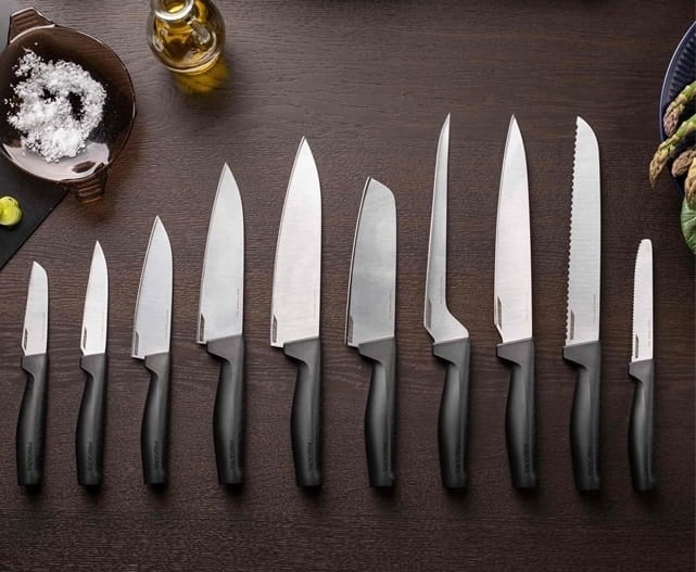 Нож для мяса Fiskars Hard Edge 22 см (1051760)