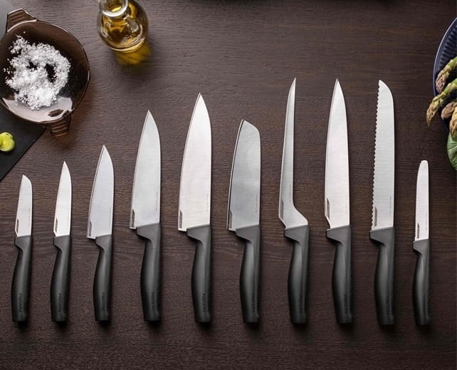 Нож для хлеба Fiskars Hard Edge 22 см (1054945)