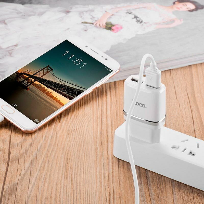 Сетевое зарядное устройство Hoco C12 (2USB, 2.4А) White (C12MW) + кабель MicroUSB