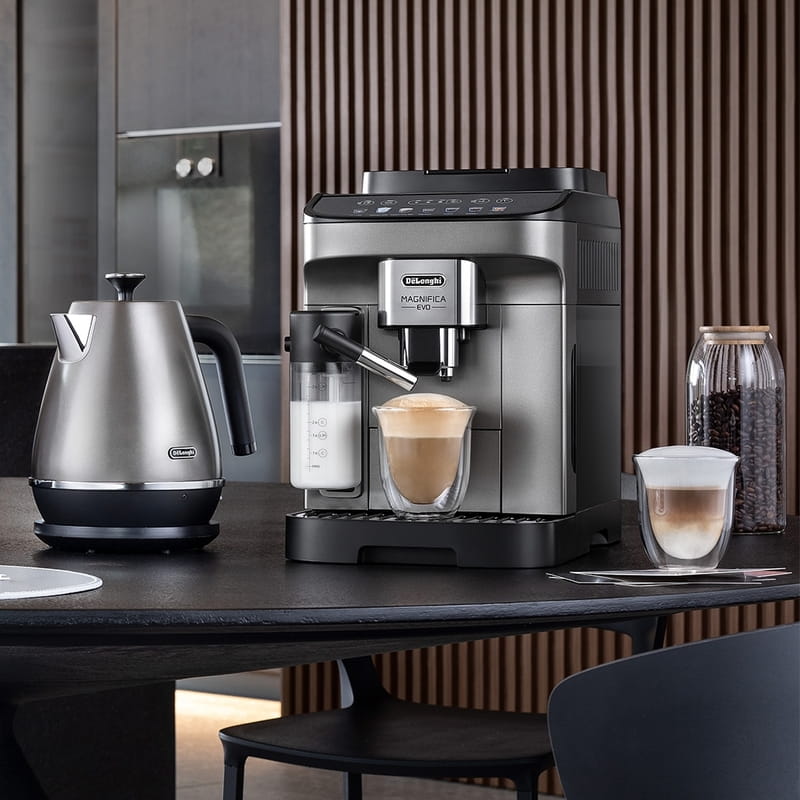 Электрочайник Delonghi KBIN 2001 TB