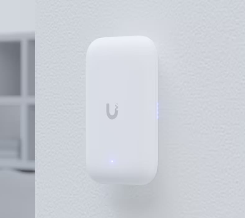 Точка доступа Ubiquiti UniFi Swiss Army Knife UK-Ultra