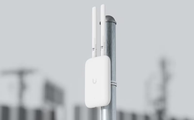 Точка доступа Ubiquiti UniFi Swiss Army Knife UK-Ultra