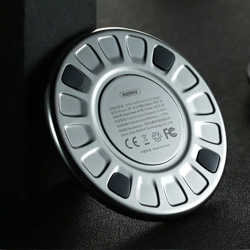 Беспроводное зарядное устройство Remax RP-W10 Infinite Wireless Silver (6954851286141)