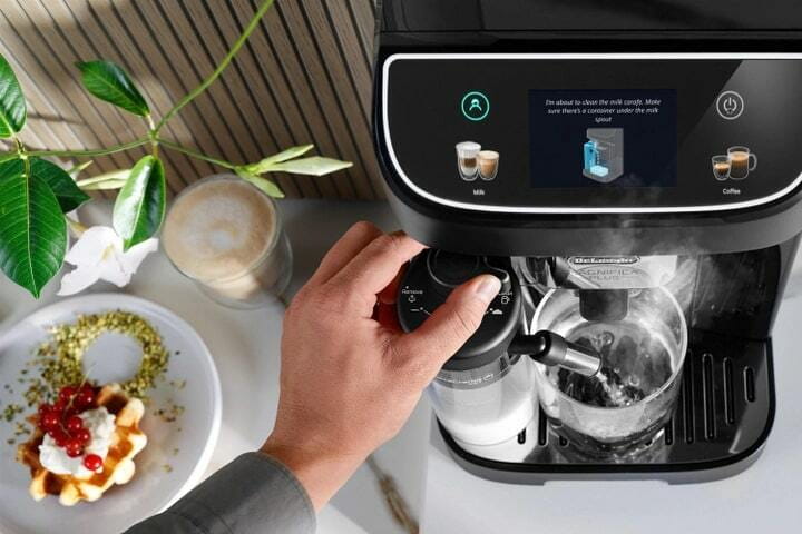 Кофемашина Delonghi ECAM 320.60 B Magnifica Plus