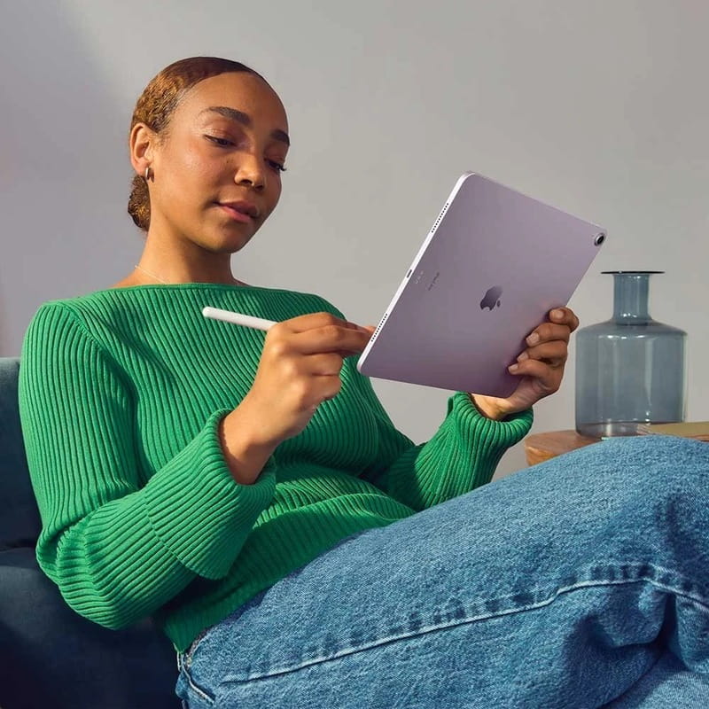 Планшет Apple A2898 iPad Air 13 (2024) Wi-Fi 256GB Purple (MV2H3NF/A)