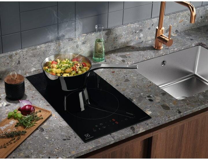 Варильна поверхня Electrolux LIT30230C