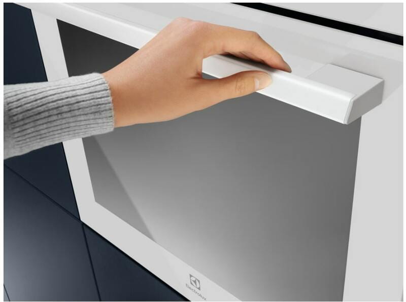 Духова шафа Electrolux EOD6C77WV