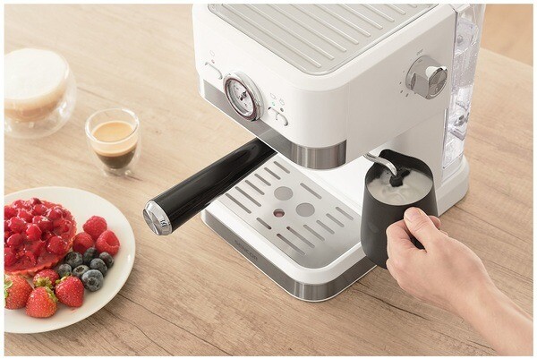 Кофеварка рожковая Sencor SES 1720WH