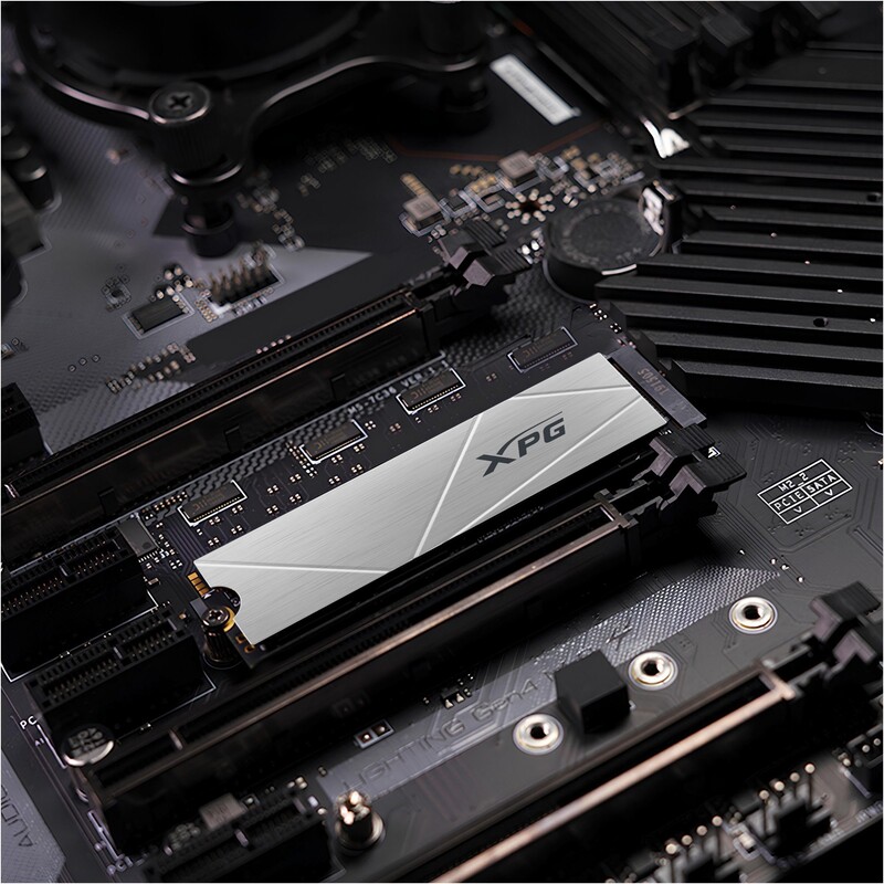 Накопичувач SSD 1ТB A-Data XPG Gammix S60 M.2 2280 PCIe 4.0 x4 3D TLC (AGAMMIXS60-1T-CS)