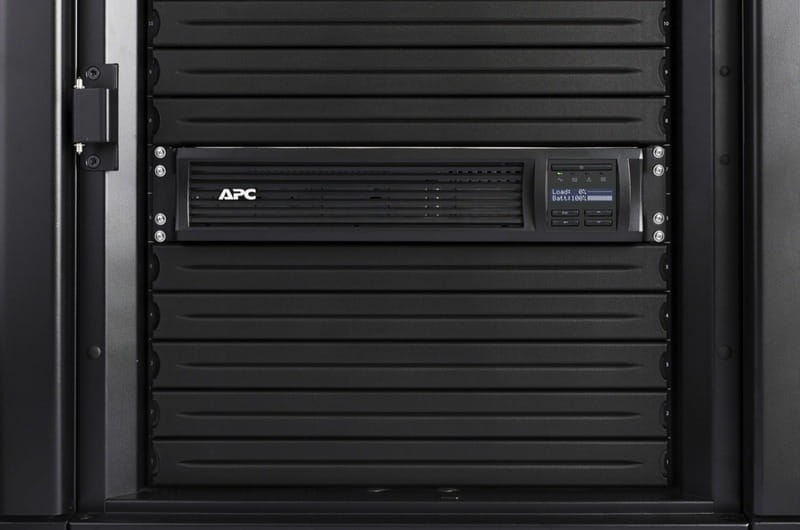 Джерело безперебійного живлення Smart-UPS 1500VA/1000W, RM 2U, LCD, USB, SmartConnect (SMT1500RMI2UC)