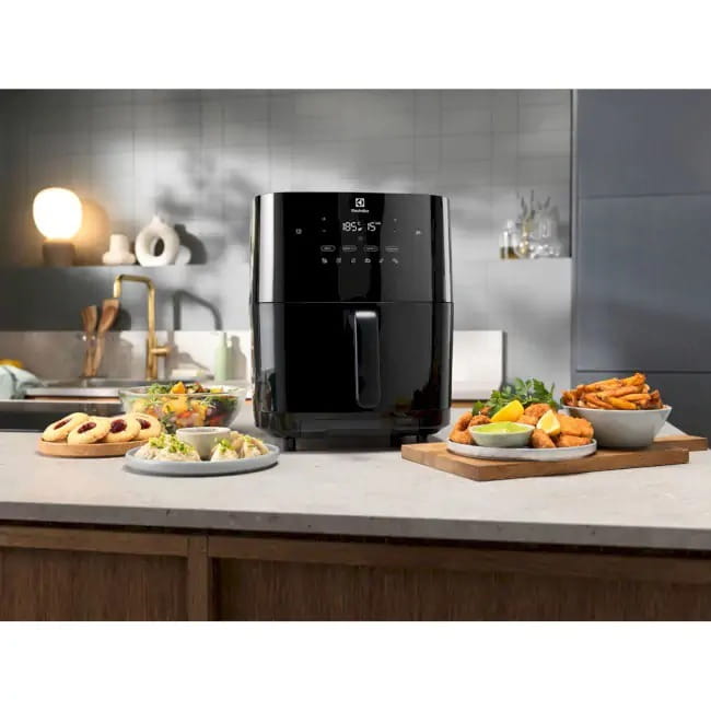 Мультипечь Electrolux 800 Air Fryer EAF7SB